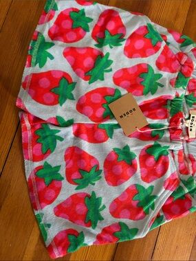 Boden Strawberry Toweling shorts